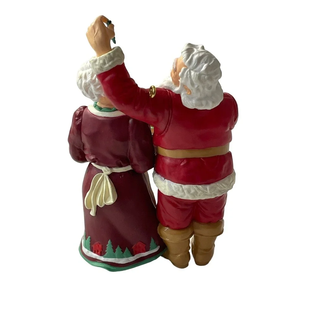 Hallmark Keepsake Santa Sneaks A Sweet‎ Cooking For Christmas Ornament 2001
